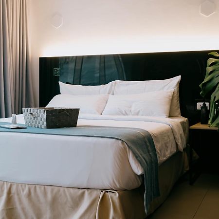 Dosi Hotel Ph Talisay  Eksteriør bilde